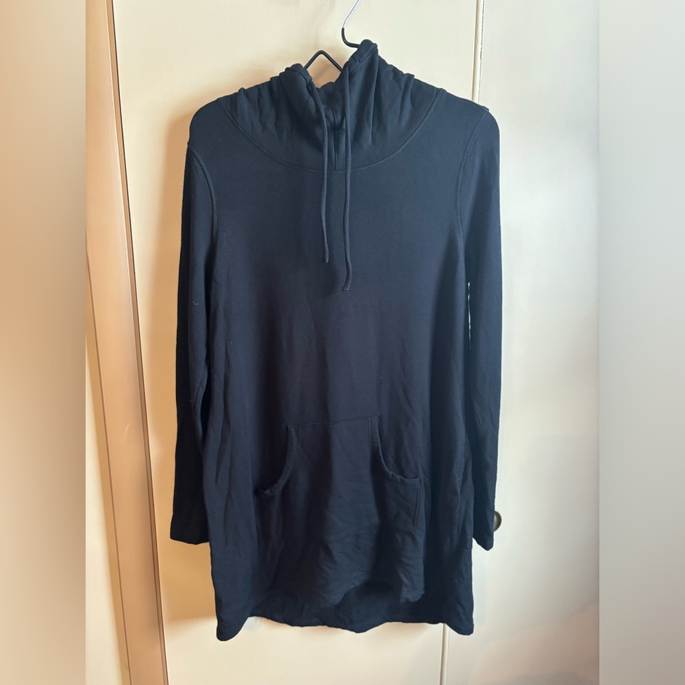 Soma hooded sweatshirt size medium